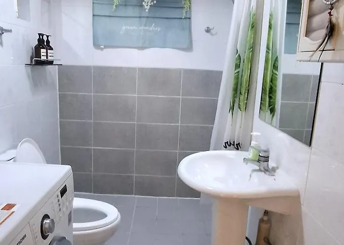 Modern 2br In Haebangchon, Near Itaewon, Appartement
